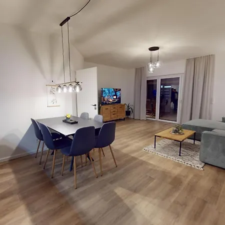 Arche Noah 아파트 *